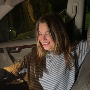 Meet your Posher, Megan